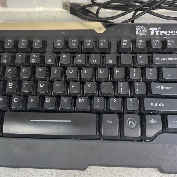 Tt Esports Keyboard Model KB-CMC-PLBL Gold And Black Missing Foot - Picture 3 of 7